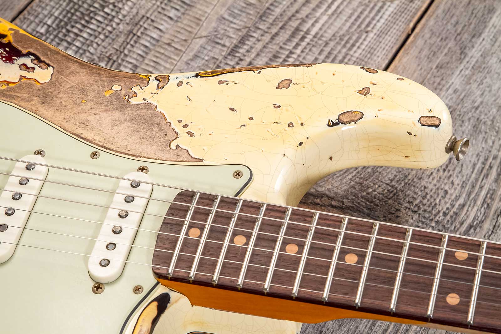 Fender Custom Shop Strat 1959 3s Trem Rw #cz576436 - Super Heavy Relic Vintage White O. 3-color Sunburs - Str shape electric guitar - Variation 5
