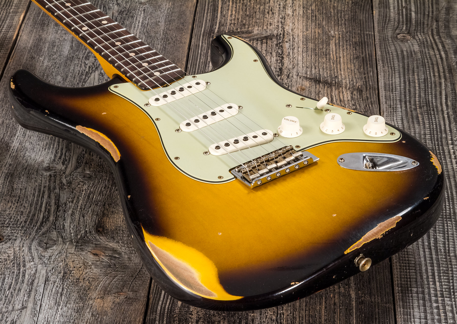 Fender Custom Shop Strat 1959 3s Trem Rw #r117661 - Relic 2-color Sunburst - Str shape electric guitar - Variation 3