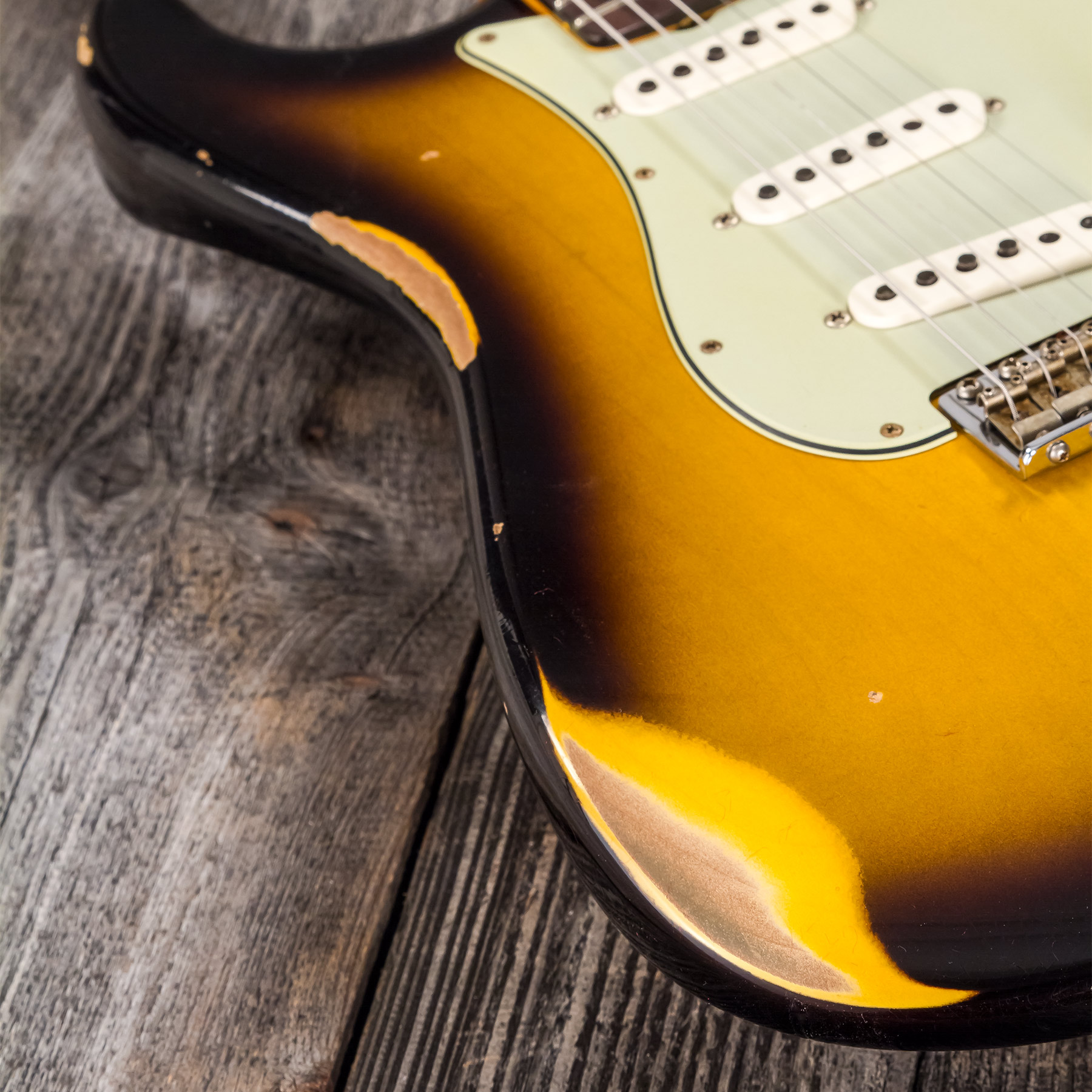 Fender Custom Shop Strat 1959 3s Trem Rw #r117661 - Relic 2-color Sunburst - Str shape electric guitar - Variation 5