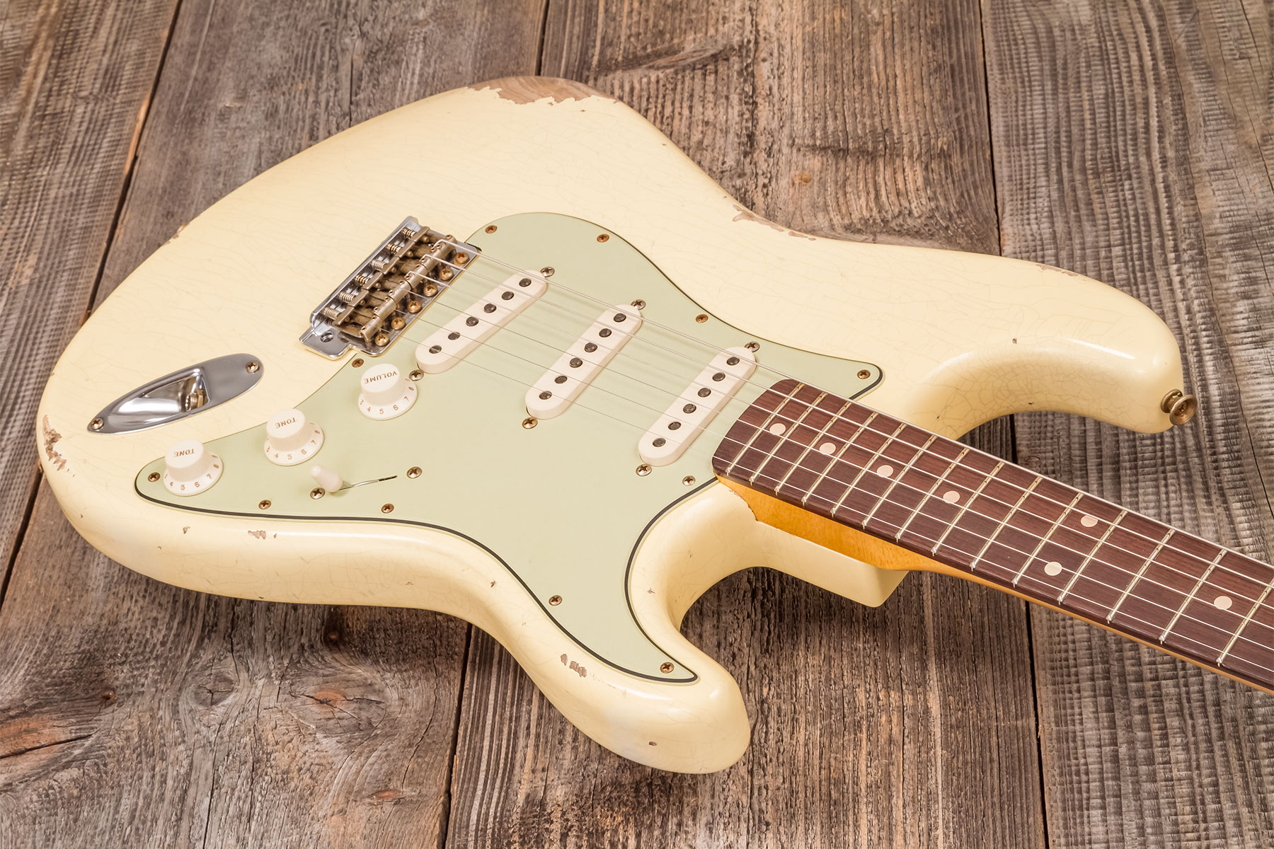 Fender Custom Shop Strat 1959 3s Trem Rw #r133800 - Relic Antique Vintage White - Str shape electric guitar - Variation 2