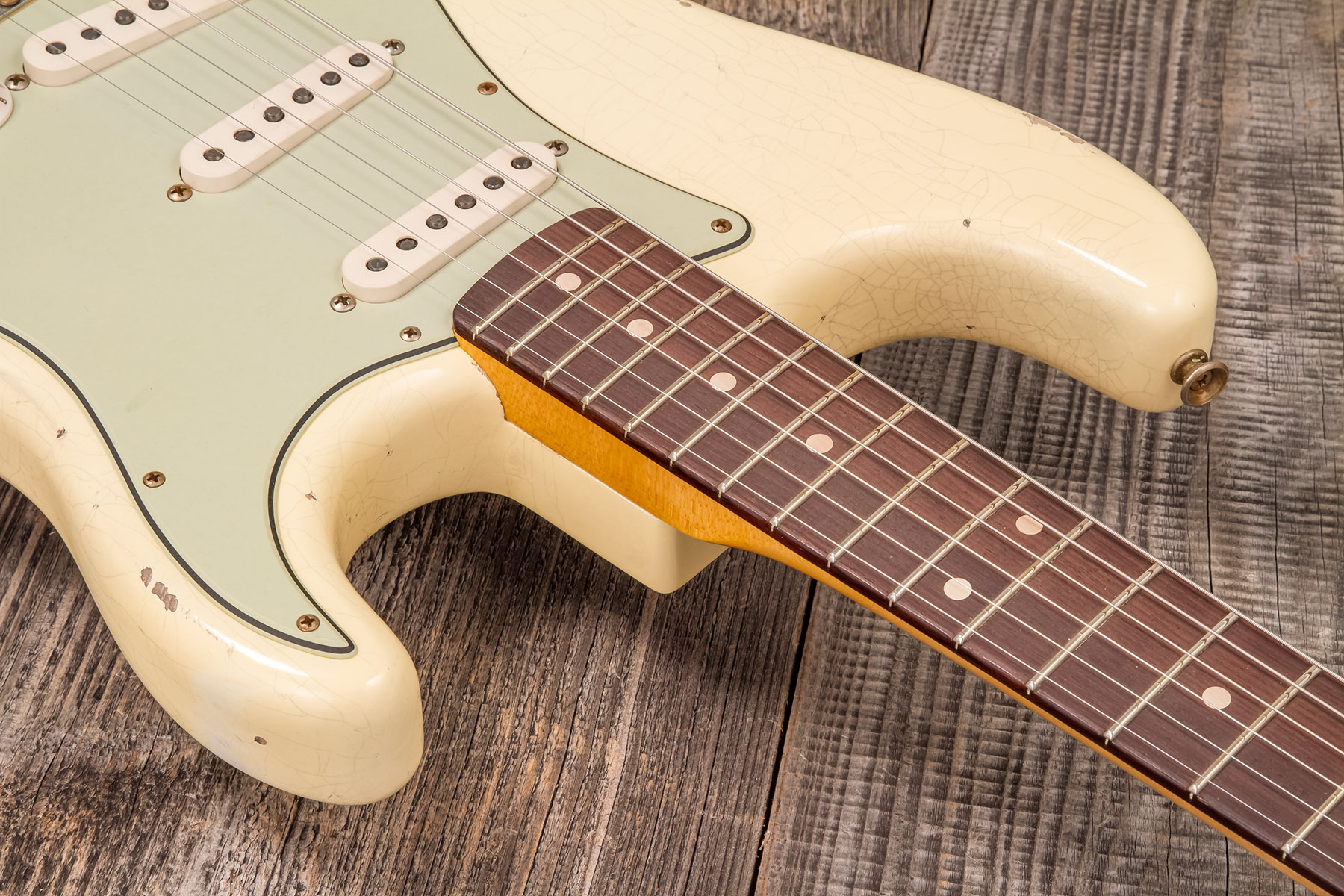 Fender Custom Shop Strat 1959 3s Trem Rw #r133800 - Relic Antique Vintage White - Str shape electric guitar - Variation 4