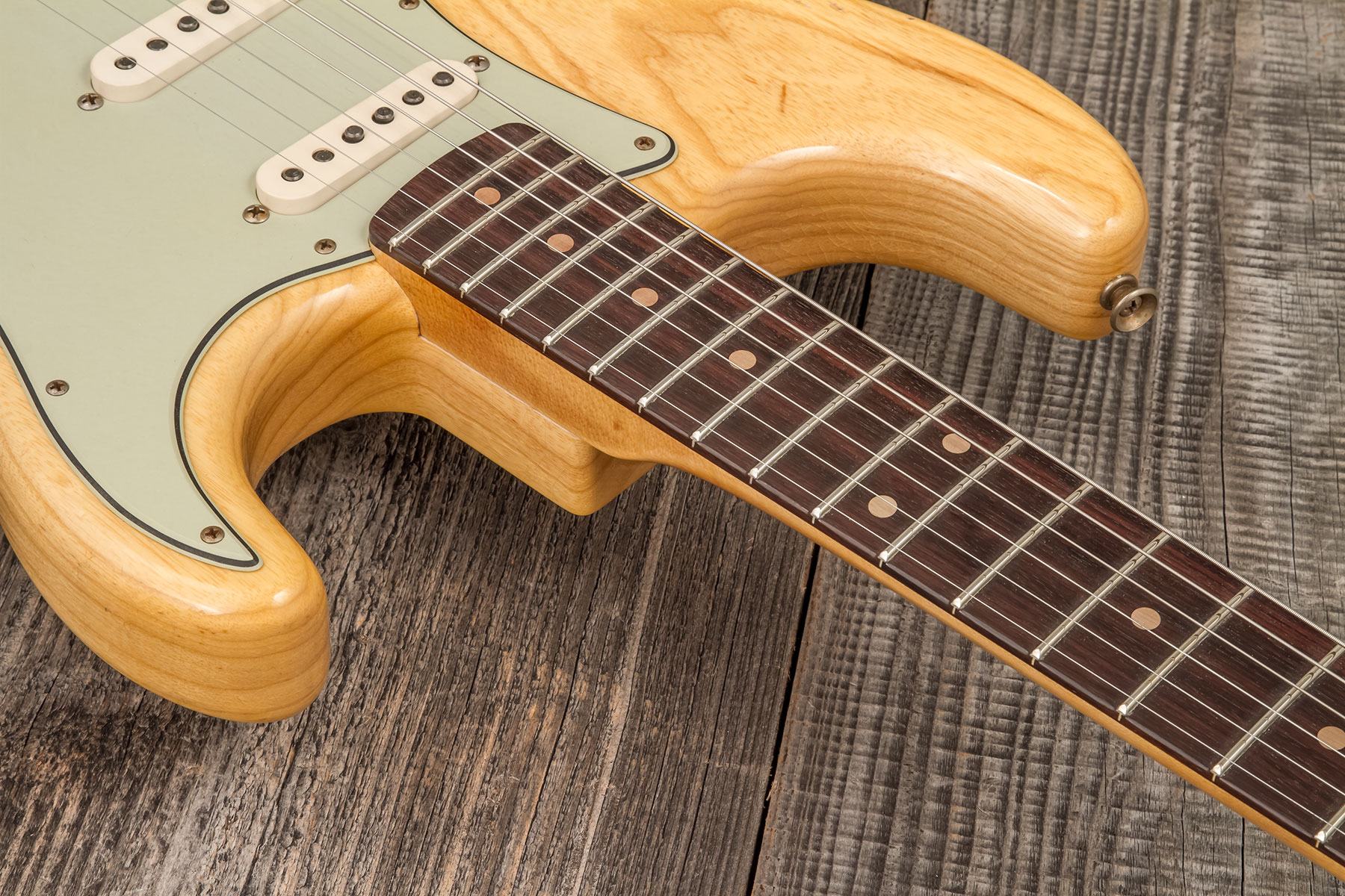 Fender Custom Shop Strat 1959 3s Trem Rw #r133843 - Relic Antique Natural - Str shape electric guitar - Variation 4