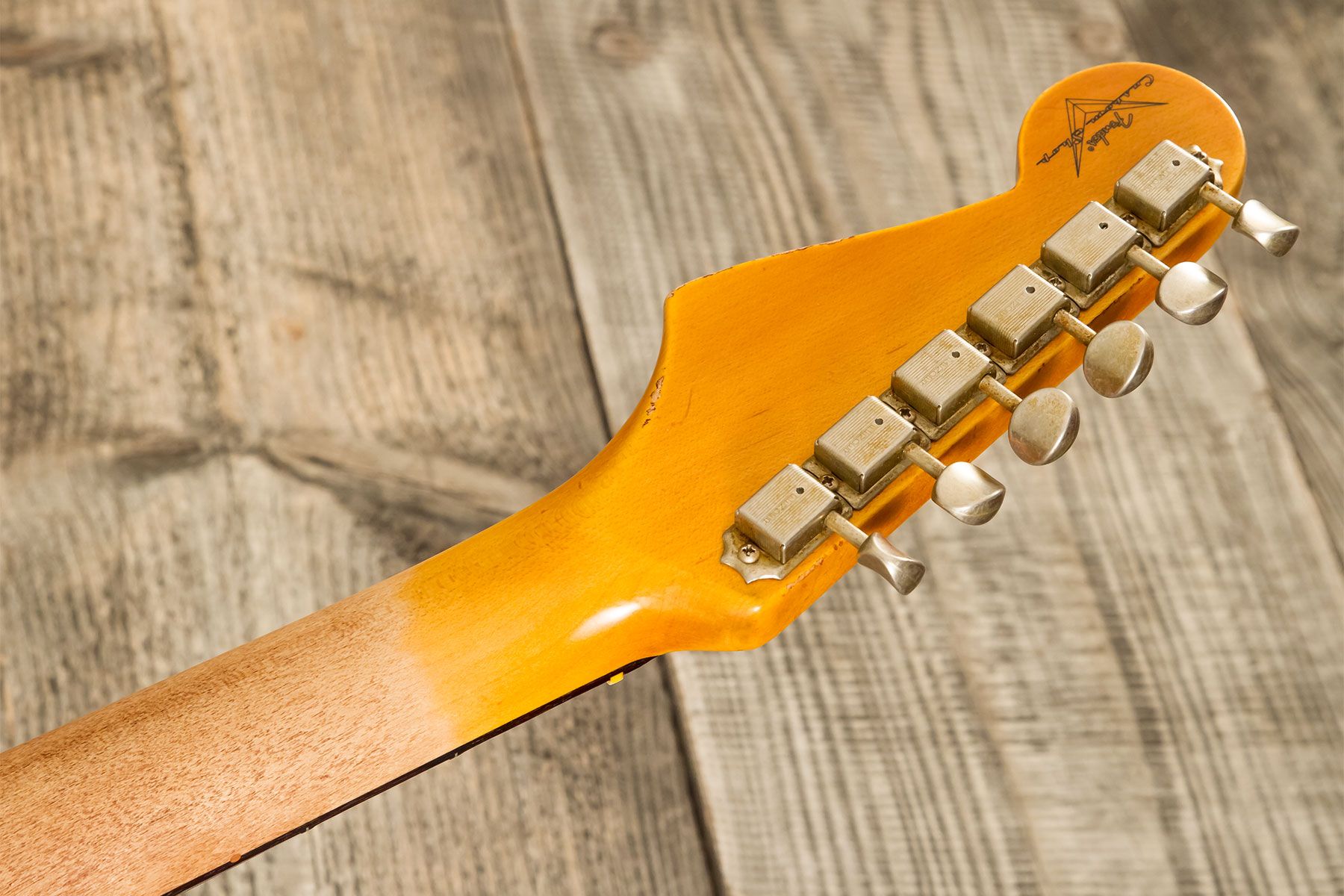 Fender Custom Shop Strat 1960 3s Trem Rw #cz578789 - Heavy Relic 3-color Sunburst - Str shape electric guitar - Variation 12