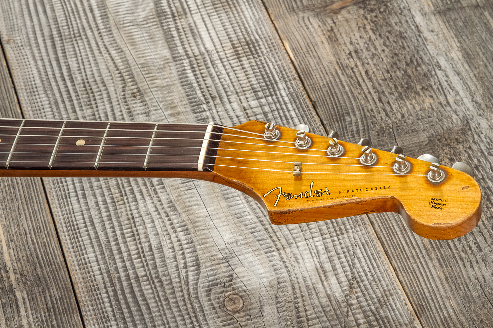 Fender Custom Shop Strat 1960/63 3s Trem Rw #cz566764 - Super Heavy Relic Fiesta Red Ov. 3-color Sunburst - Str shape electric guitar - Variation 9