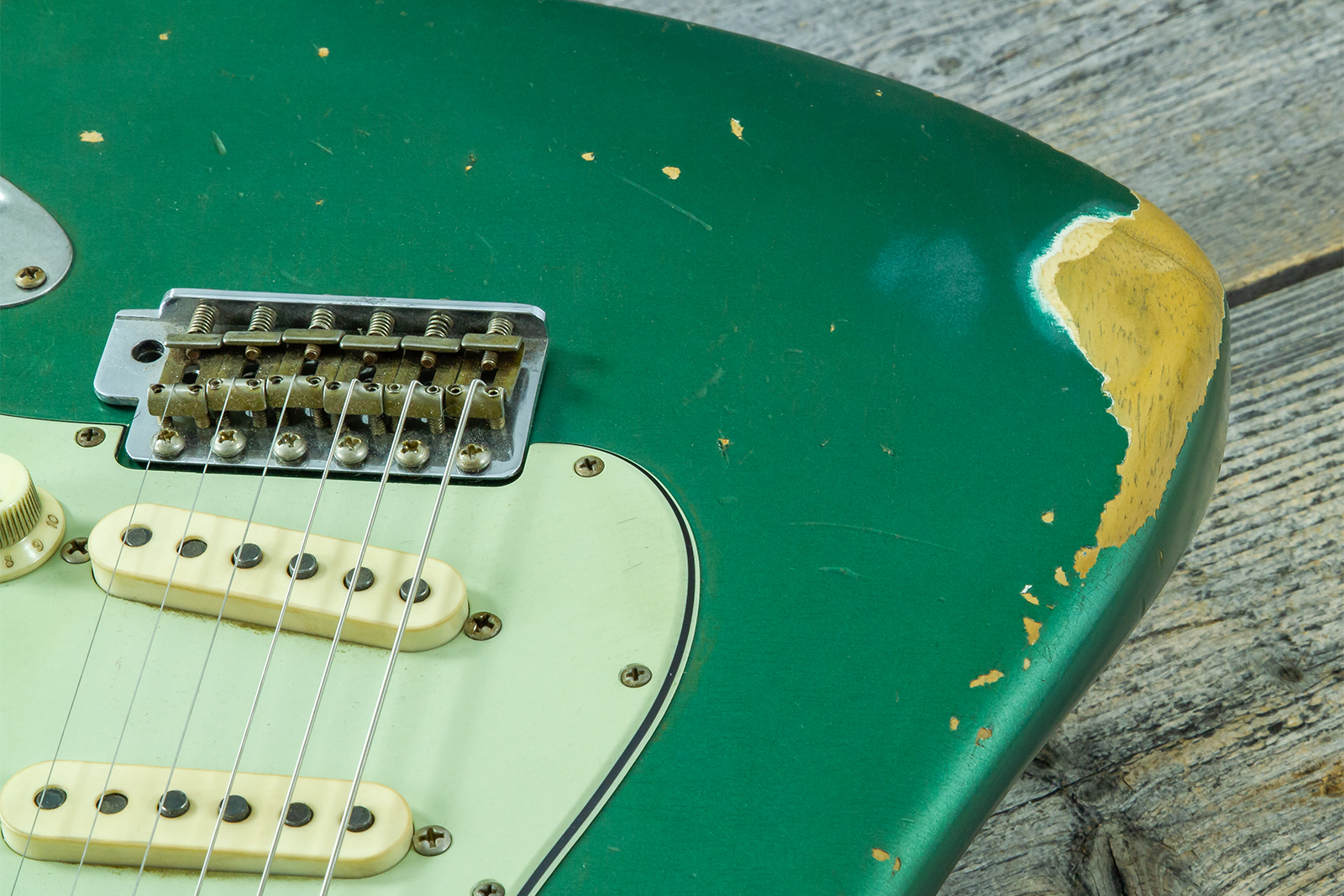 Fender Custom Shop Strat 1960/63 Mb A.macnutt 3s Trem Rw #r141359 - Relic Sherwood Green Metallic - Str shape electric guitar - Variation 3