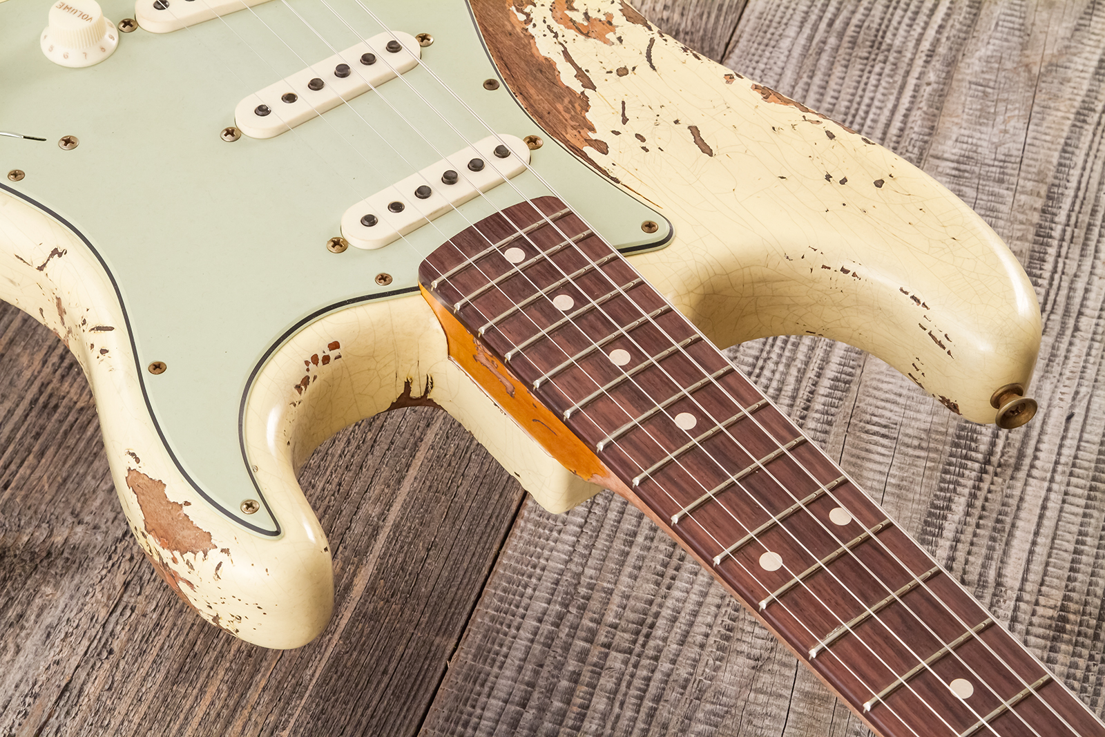 Fender Custom Shop Strat 1960 Dual Mag Ii Rw #cz563967 - Super Heavy Relic Vintage White - Str shape electric guitar - Variation 5