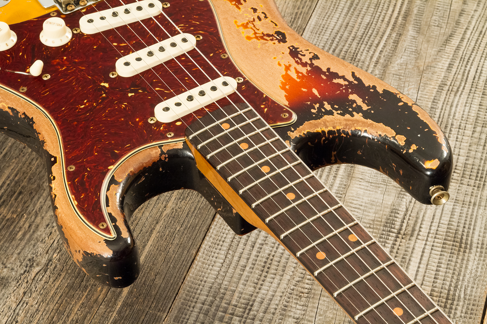 Fender Custom Shop Strat 1960 Roasted 3s Trem Rw #cz583123 - Super Heavy Relic 3-color Sunburst - Str shape electric guitar - Variation 4