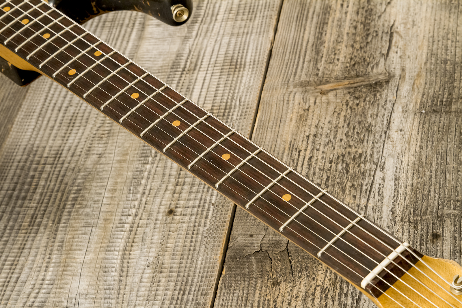 Fender Custom Shop Strat 1960 Roasted 3s Trem Rw #cz583123 - Super Heavy Relic 3-color Sunburst - Str shape electric guitar - Variation 5