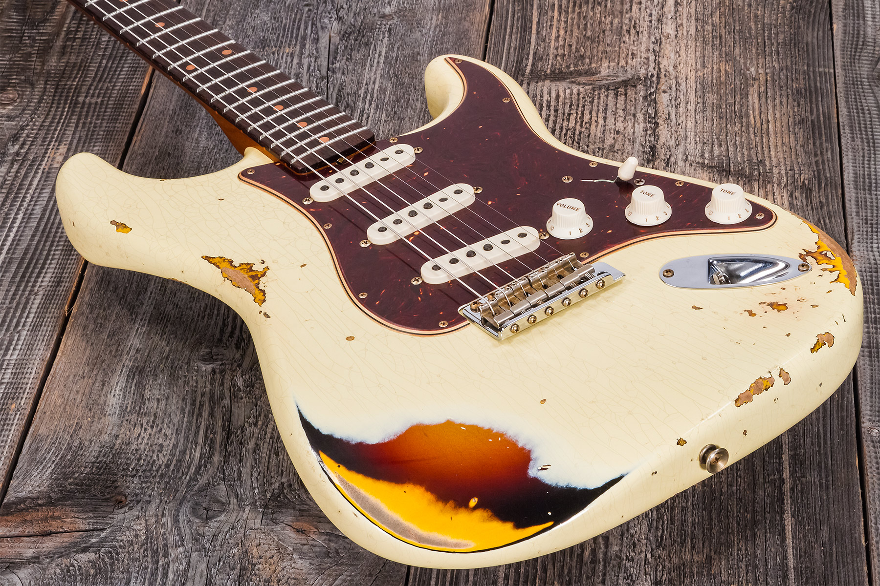 Fender Custom Shop Strat 1961 3s Trem Rw #cz563376 - Heavy Relic Vintage White/3-color Sunburst - Str shape electric guitar - Variation 3
