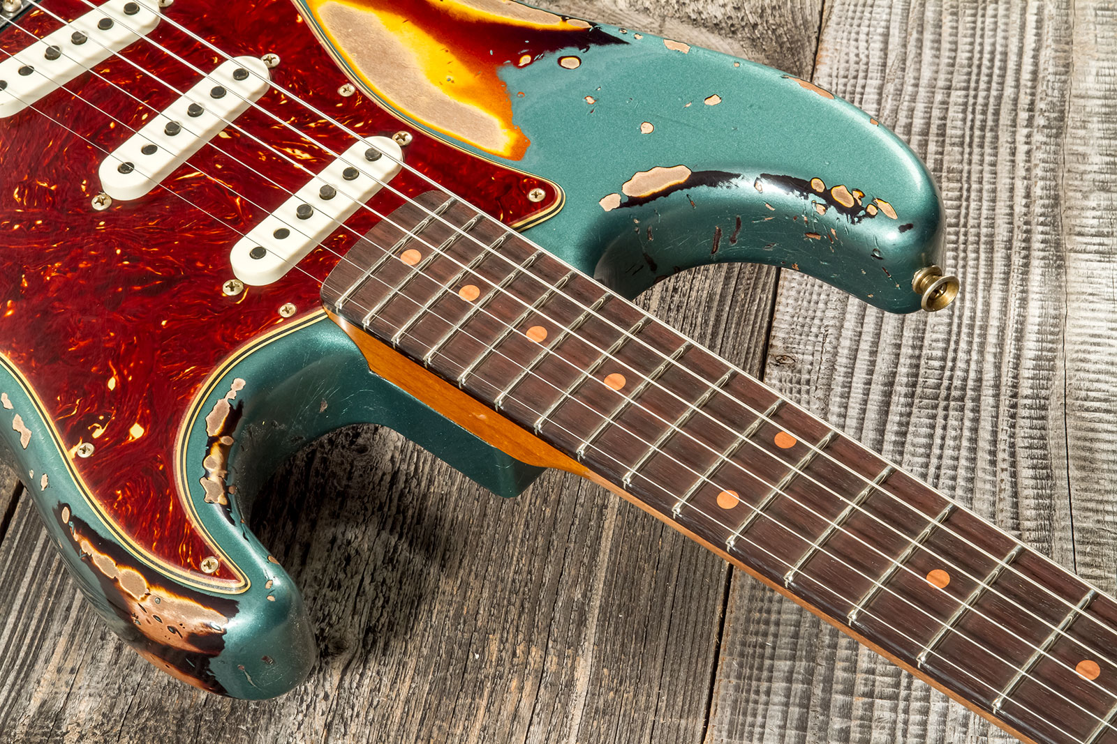 Fender Custom Shop Strat 1961 3s Trem Rw #cz573502 - Super Heavy Relic Sherwood Green Metallic O. 3-cs - Str shape electric guitar - Variation 4