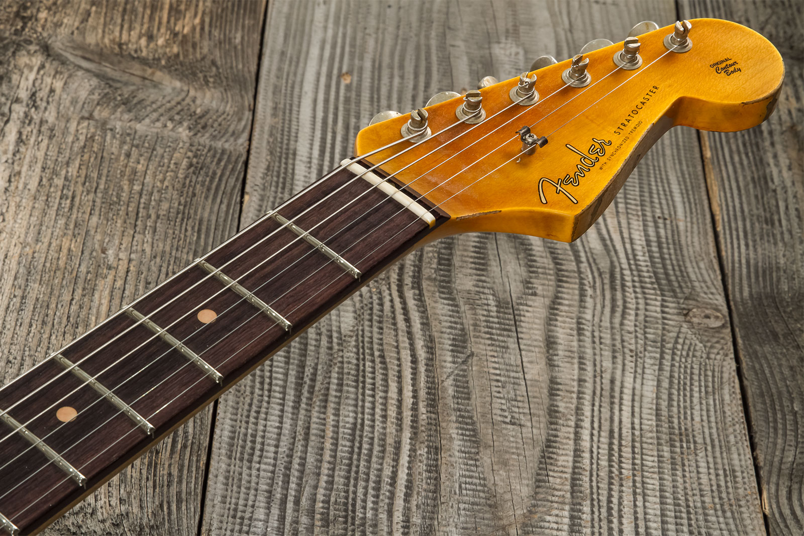 Fender Custom Shop Strat 1961 3s Trem Rw #cz573714 - Heavy Relic Aged Sonic Blue O. 3-color Sunburst - Str shape electric guitar - Variation 7