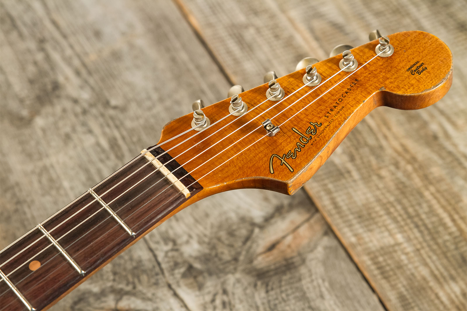 Fender Custom Shop Strat 1961 3s Trem Rw #cz575233 - Heavy Relic 3-color Sunburst - Str shape electric guitar - Variation 7