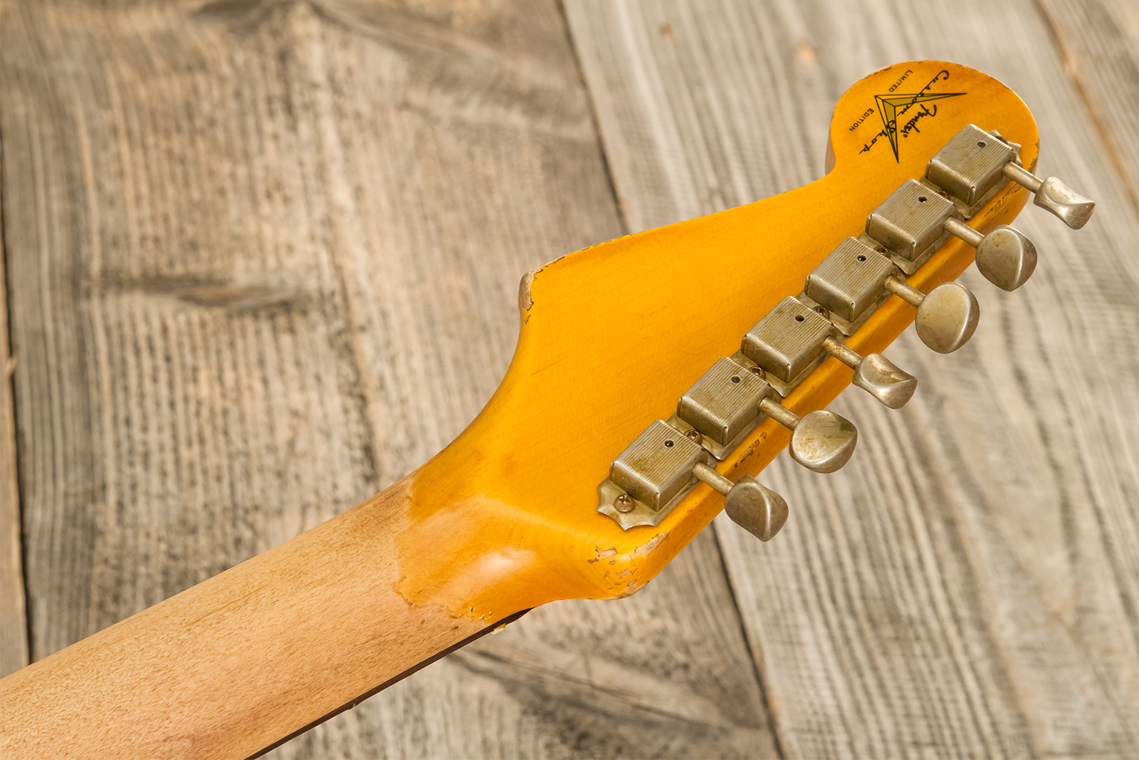 Fender Custom Shop Strat 1961 Bone Tone 3s Trem #cz584251 - Super Heavy Relic 3-color Sunburst - Str shape electric guitar - Variation 13