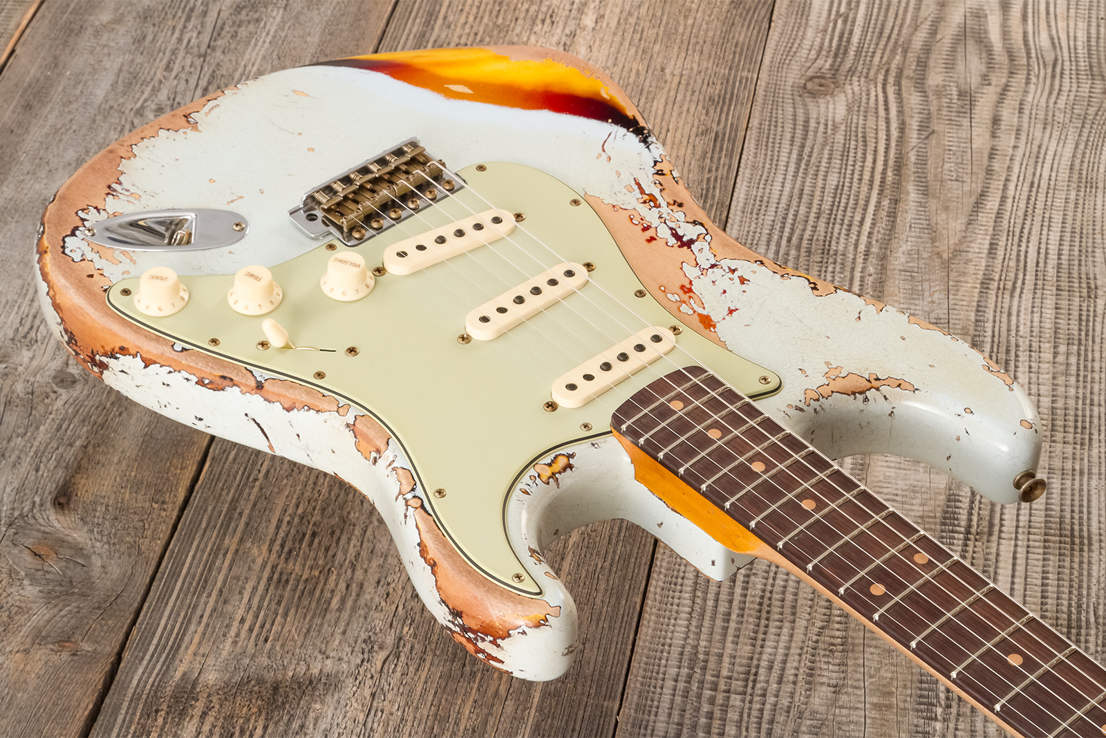 Fender Custom Shop Strat 1961 Bone Tone 3s Trem Rw #cz583129 - Super Heavy Relic Sonic Blue O. 3-color Sunburst - Str shape electric guitar - Variatio