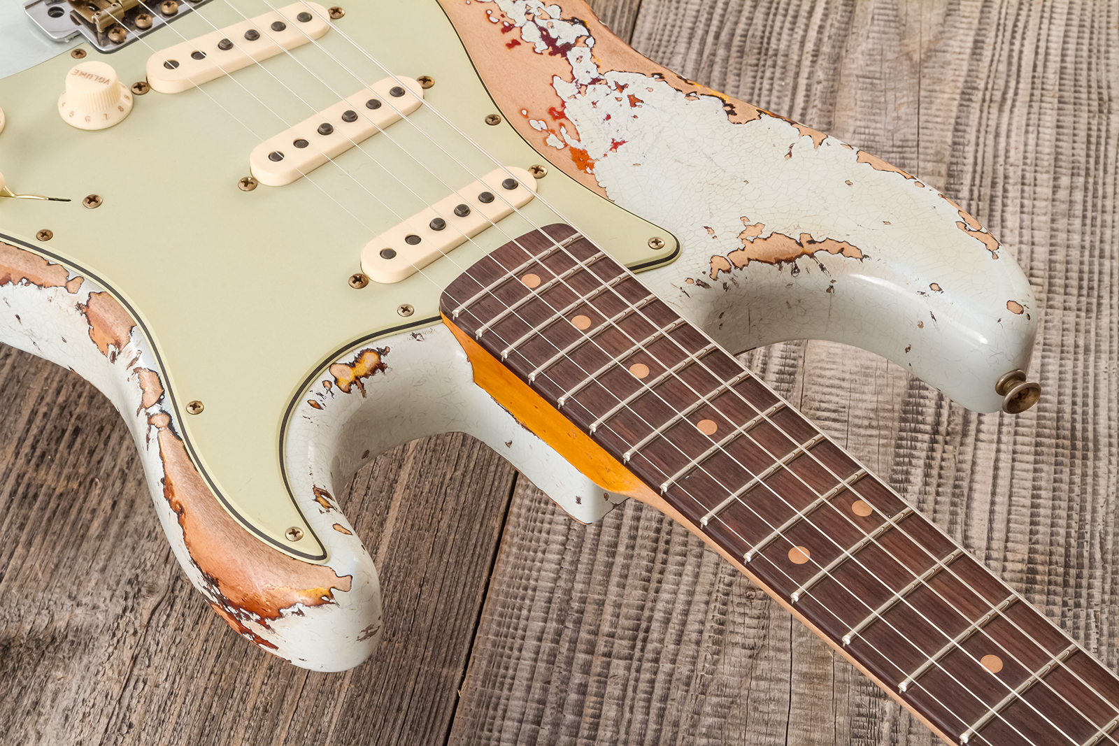 Fender Custom Shop Strat 1961 Bone Tone 3s Trem Rw #cz583129 - Super Heavy Relic Sonic Blue O. 3-color Sunburst - Str shape electric guitar - Variatio