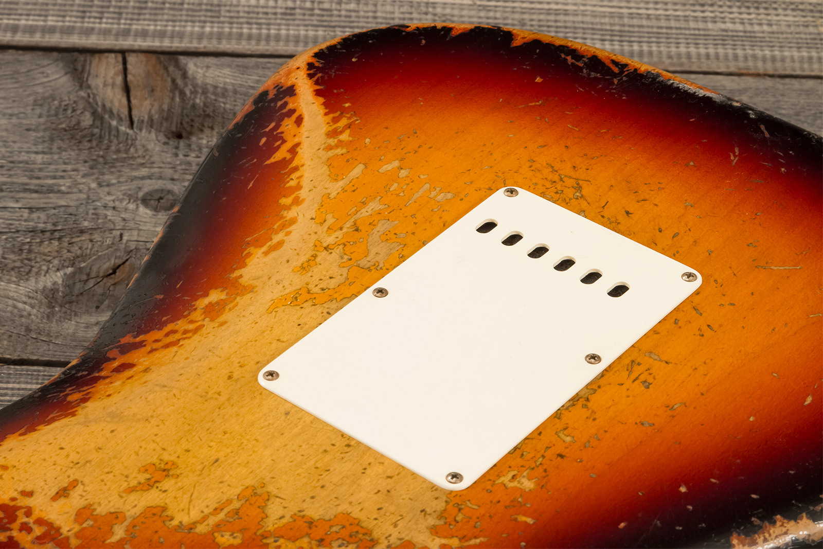 Fender Custom Shop Strat 1961 Masterbuilt D.wilson 3s Trem Rw #cz552177 - Heavy Relic 3-color Sunburst - Str shape electric guitar - Variation 9