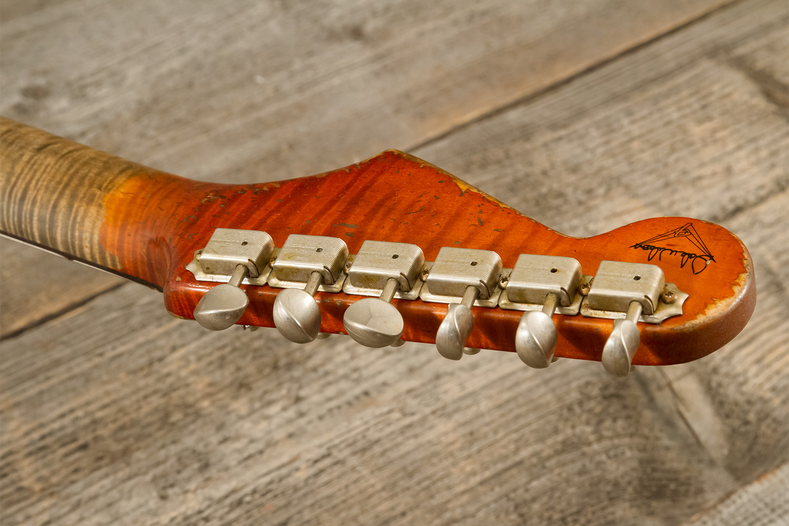 Fender Custom Shop Strat 1961 Masterbuilt D.wilson 3s Trem Rw #cz552177 - Heavy Relic 3-color Sunburst - Str shape electric guitar - Variation 11