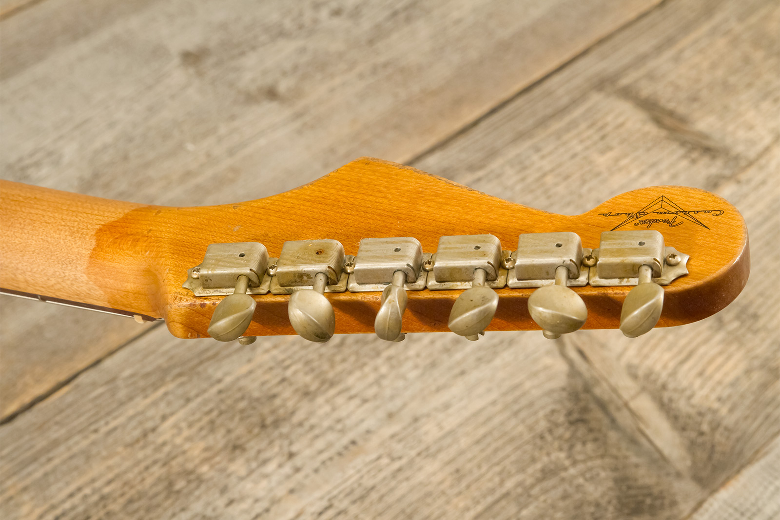 Fender Custom Shop Strat 1963 3s Trem Rw #r141255 - Super Heavy Relic Sparkle 3-color Sunburst - Str shape electric guitar - Variation 13
