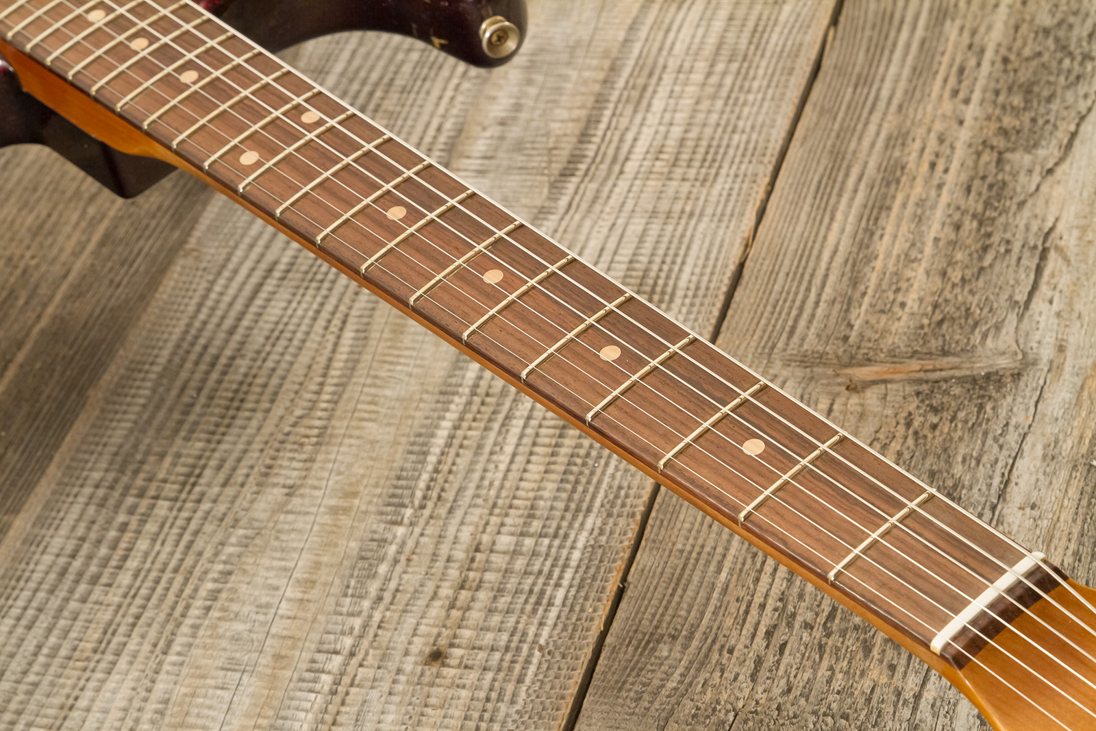 Fender Custom Shop Strat 1963 3s Trem Rw #r141255 - Super Heavy Relic Sparkle 3-color Sunburst - Str shape electric guitar - Variation 7