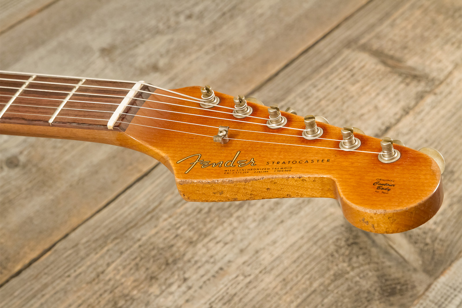 Fender Custom Shop Strat 1963 3s Trem Rw #r141255 - Super Heavy Relic Sparkle 3-color Sunburst - Str shape electric guitar - Variation 8
