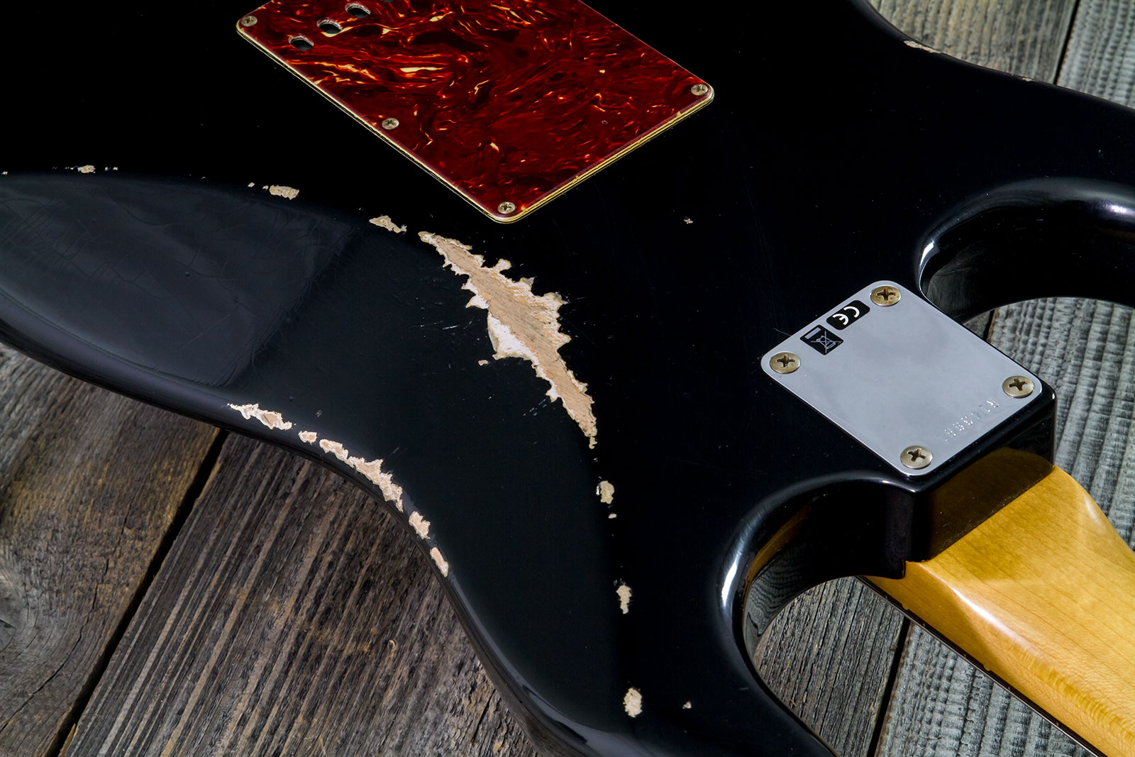 Fender Custom Shop Strat 1963 3s Trem Rw #r143861 - Relic Black O. Hle Gold - Str shape electric guitar - Variation 9