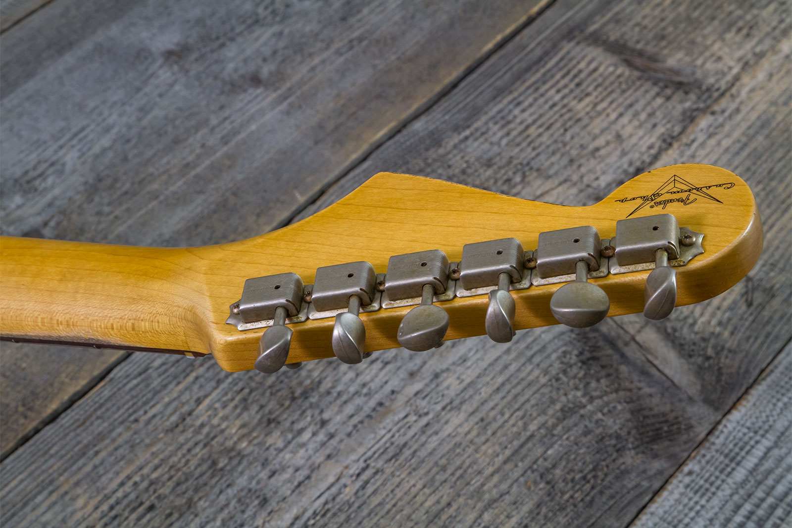 Fender Custom Shop Strat 1963 3s Trem Rw #r143861 - Relic Black O. Hle Gold - Str shape electric guitar - Variation 11