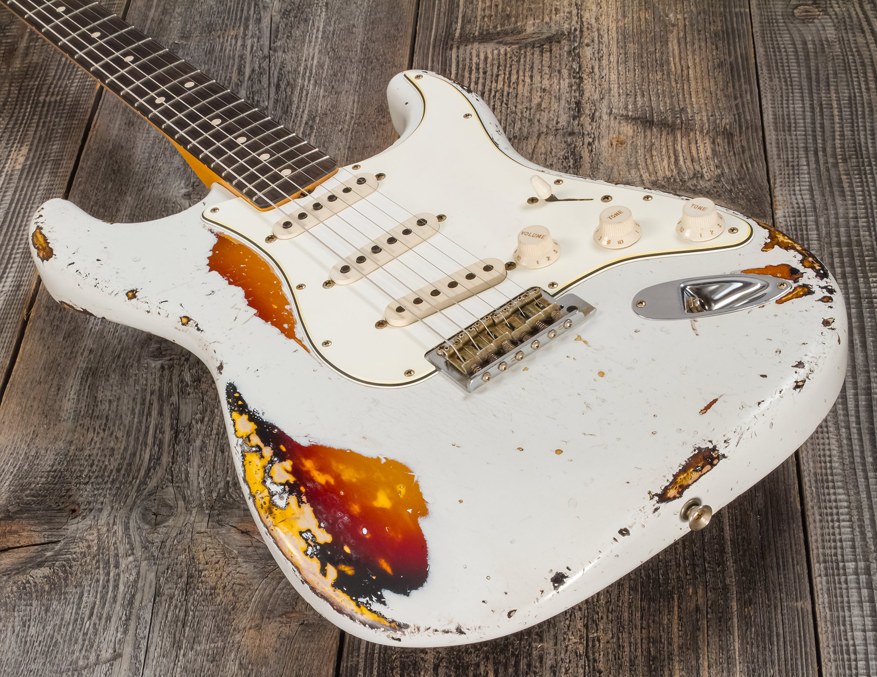 Fender Custom Shop Strat 1963 Masterbuilt K.mcmillin Bla #r117544 - Ultimate Relic Olympic White/3-color Sunburst - Str shape electric guitar - Variat