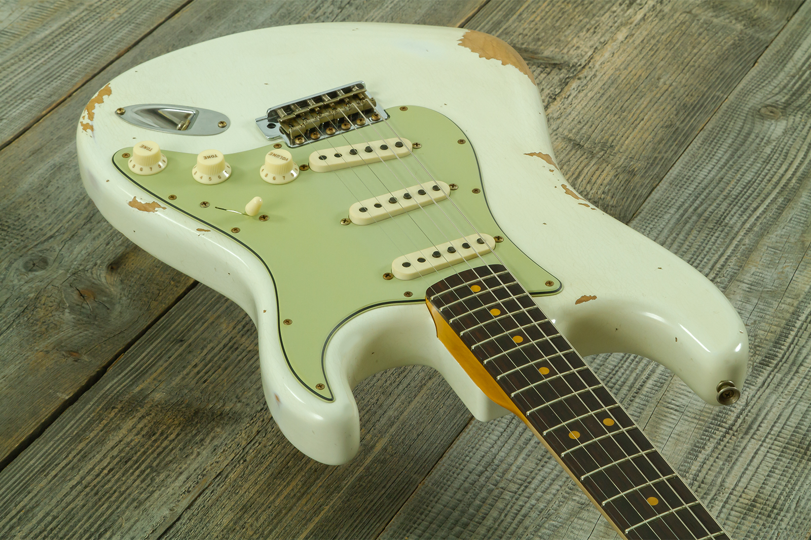 Fender Custom Shop Strat 1964 L-series 3s Trem Rw #l11710 - Heavy Relic Olympic White - Str shape electric guitar - Variation 2