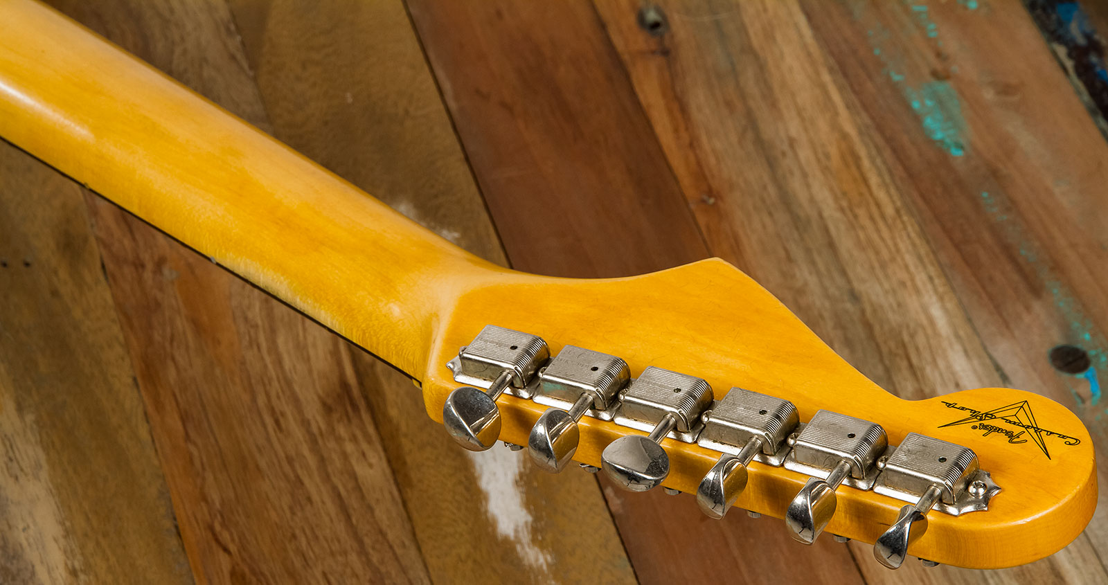 Fender Custom Shop Strat 1964 Rw #r114936 - Journeyman Relic 3-color Sunburst - Str shape electric guitar - Variation 6