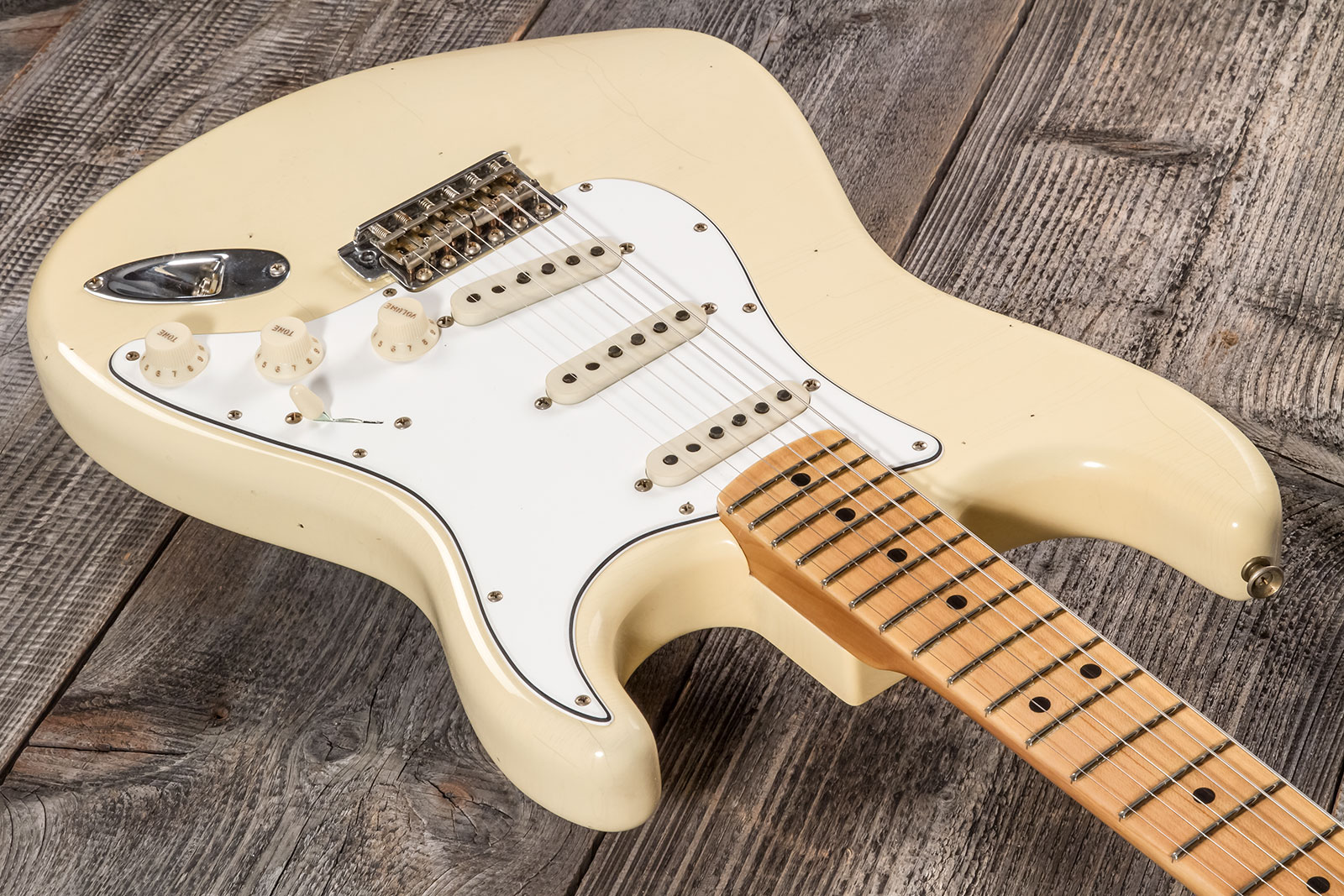 Fender Custom Shop Strat 1969 3s Trem Mn #cz576216 - Journeyman Relic Aged Vintage White - Str shape electric guitar - Variation 2