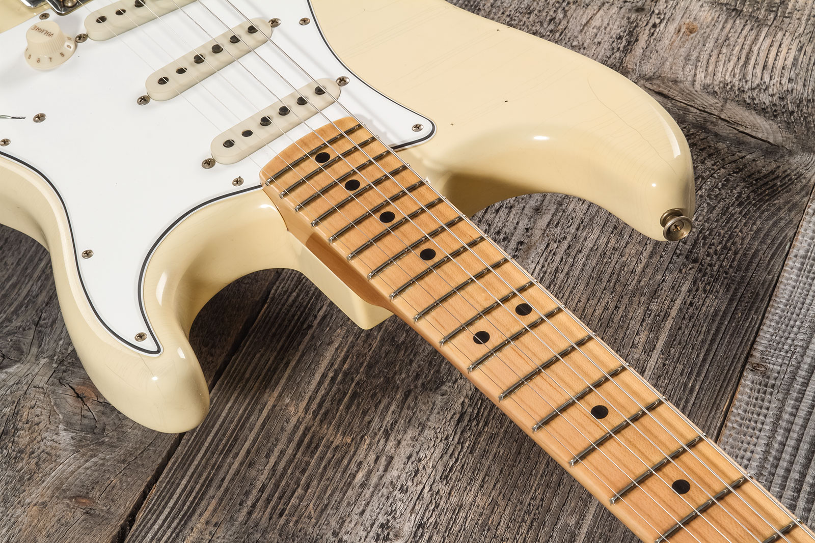 Fender Custom Shop Strat 1969 3s Trem Mn #cz576216 - Journeyman Relic Aged Vintage White - Str shape electric guitar - Variation 4