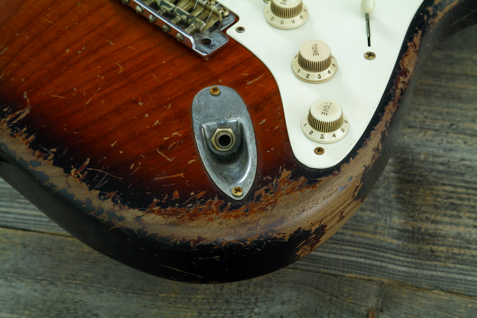 Fender Custom Shop Strat Late 1959 Mb A.macnutt 3s Trem Rw #r147577 - Heavy Relic 2-color Sunburst - Str shape electric guitar - Variation 2