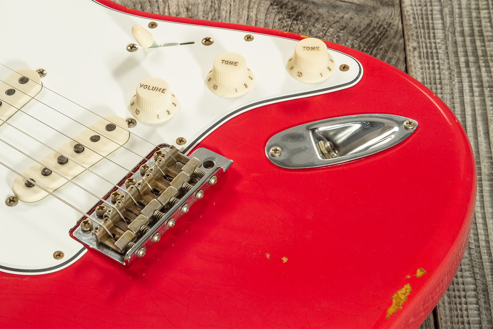 Fender Custom Shop Strat Late 1964 3s Trem Rw #cz568395 - Relic Aged Fiesta Red - Str shape electric guitar - Variation 5