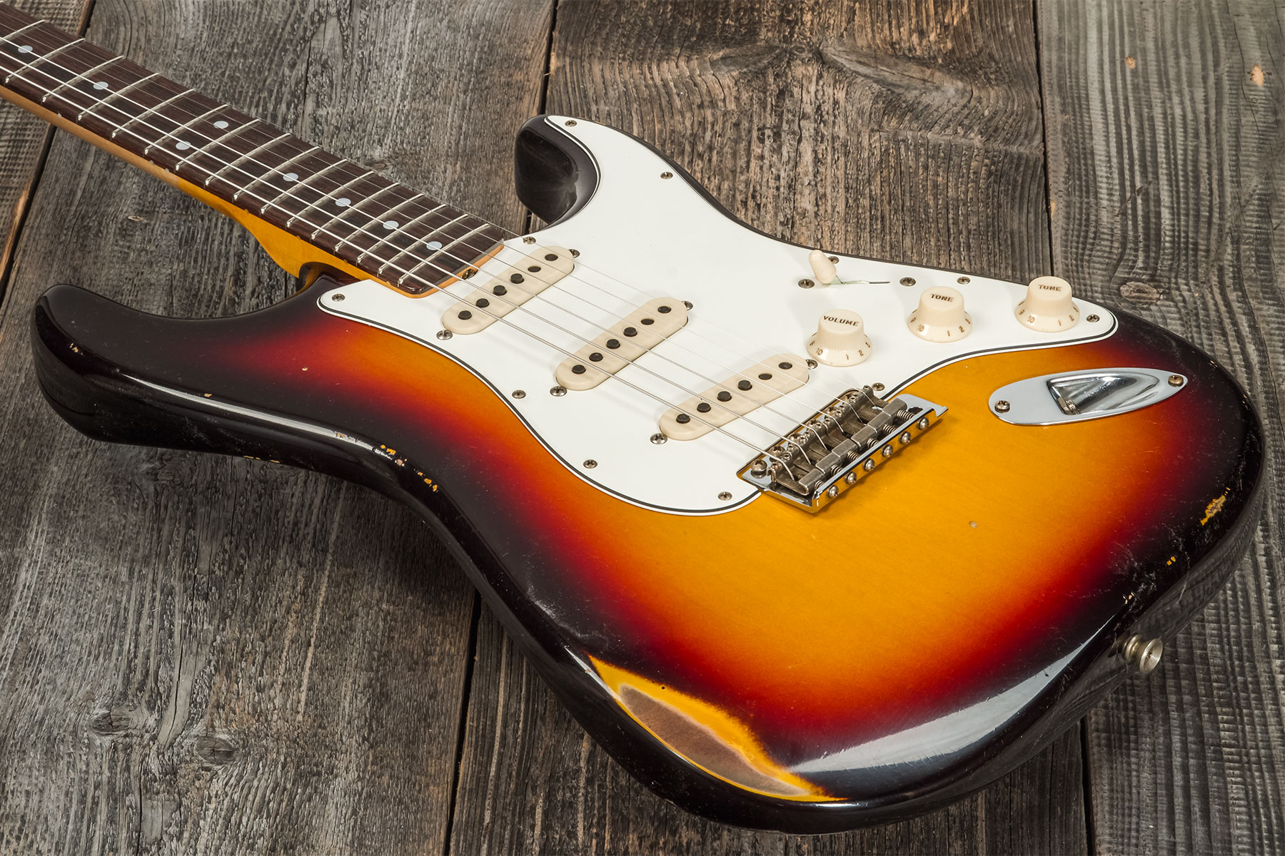 Fender Custom Shop Strat Late 64 3s Trem Rw #cz568169 - Relic Target 3-color Sunburst - Str shape electric guitar - Variation 3