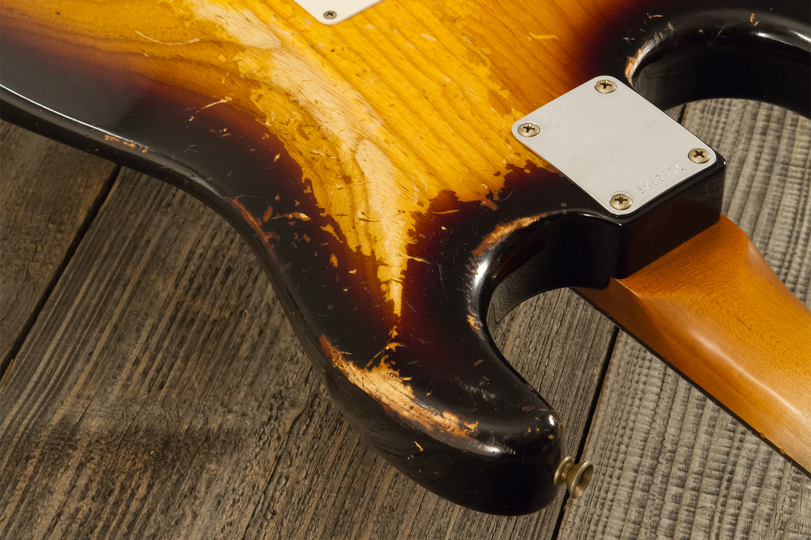 Fender Custom Shop Strat Masterbuilt L.perry 3s Trem Rw #r132309 - Heavy Relic 2-color Sunburst - Str shape electric guitar - Variation 14