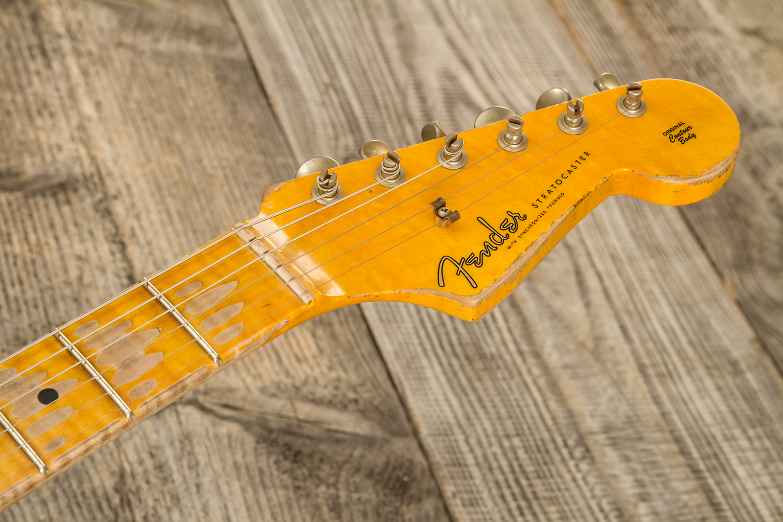 Fender Custom Shop Strat Red Hot 3s Trem #cz584115 - Super Heavy Relic White Blonde - Str shape electric guitar - Variation 12