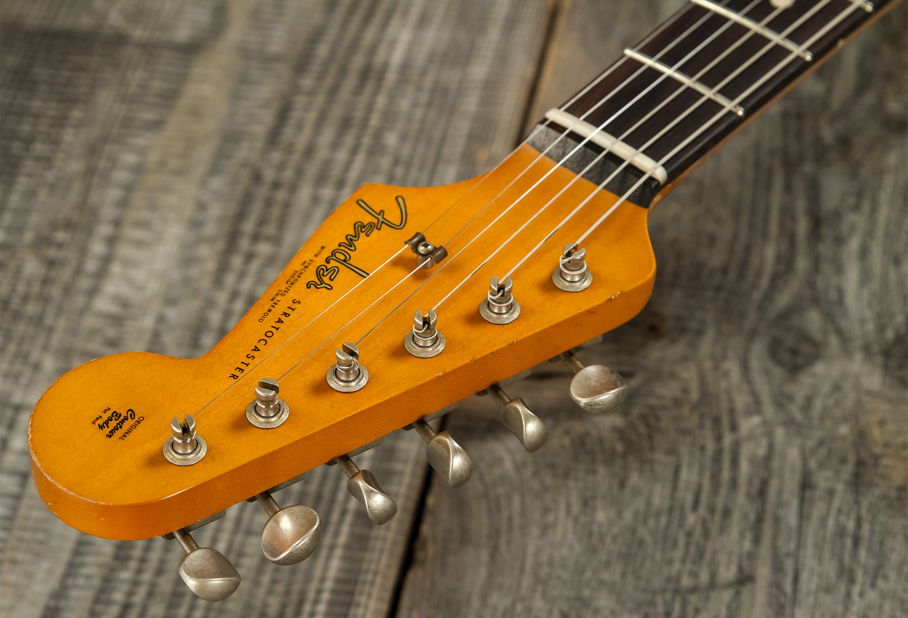 Fender Custom Shop Strat Sandblasted Masterbuilt P.walker #r117542 - Heavy Relic 3-color Sunburst - Str shape electric guitar - Variation 7