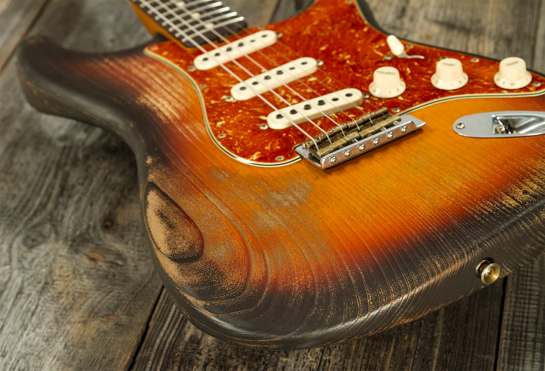 Fender Custom Shop Strat Sandblasted Masterbuilt P.walker #r117542 - Heavy Relic 3-color Sunburst - Str shape electric guitar - Variation 2