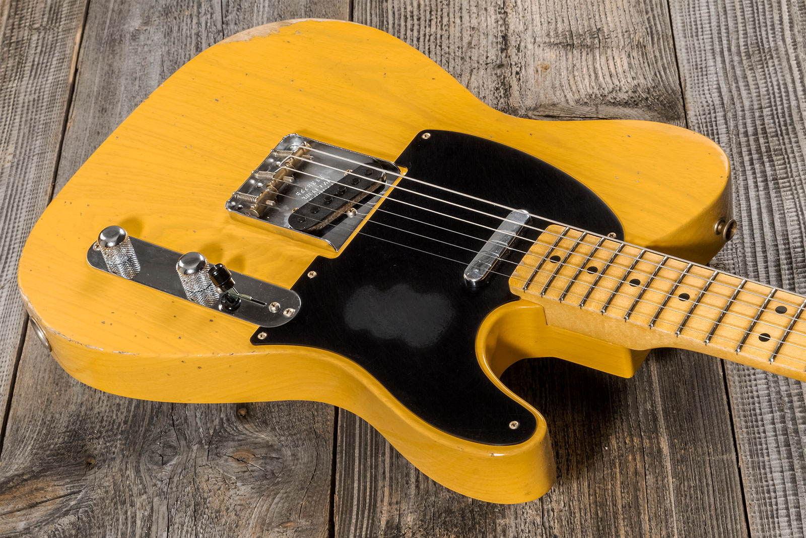 Fender Custom Shop Tele 1952 2s Ht Mn #r135225 - Relic Aged Buttercotch Blonde - Tel shape electric guitar - Variation 2