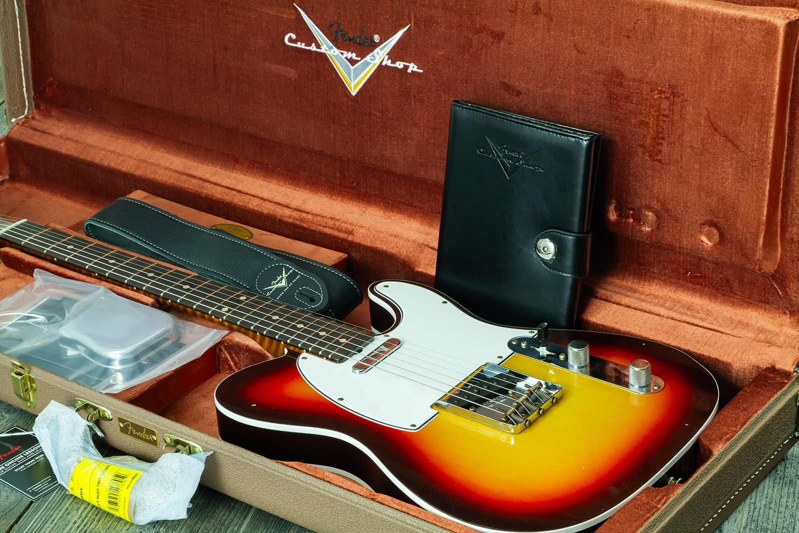 Fender Custom Shop Tele 1960 Vintage Custom 2s Ht Rw #r147862 - Journeyman Relic 3-color Sunburst - Tel shape electric guitar - Variation 13