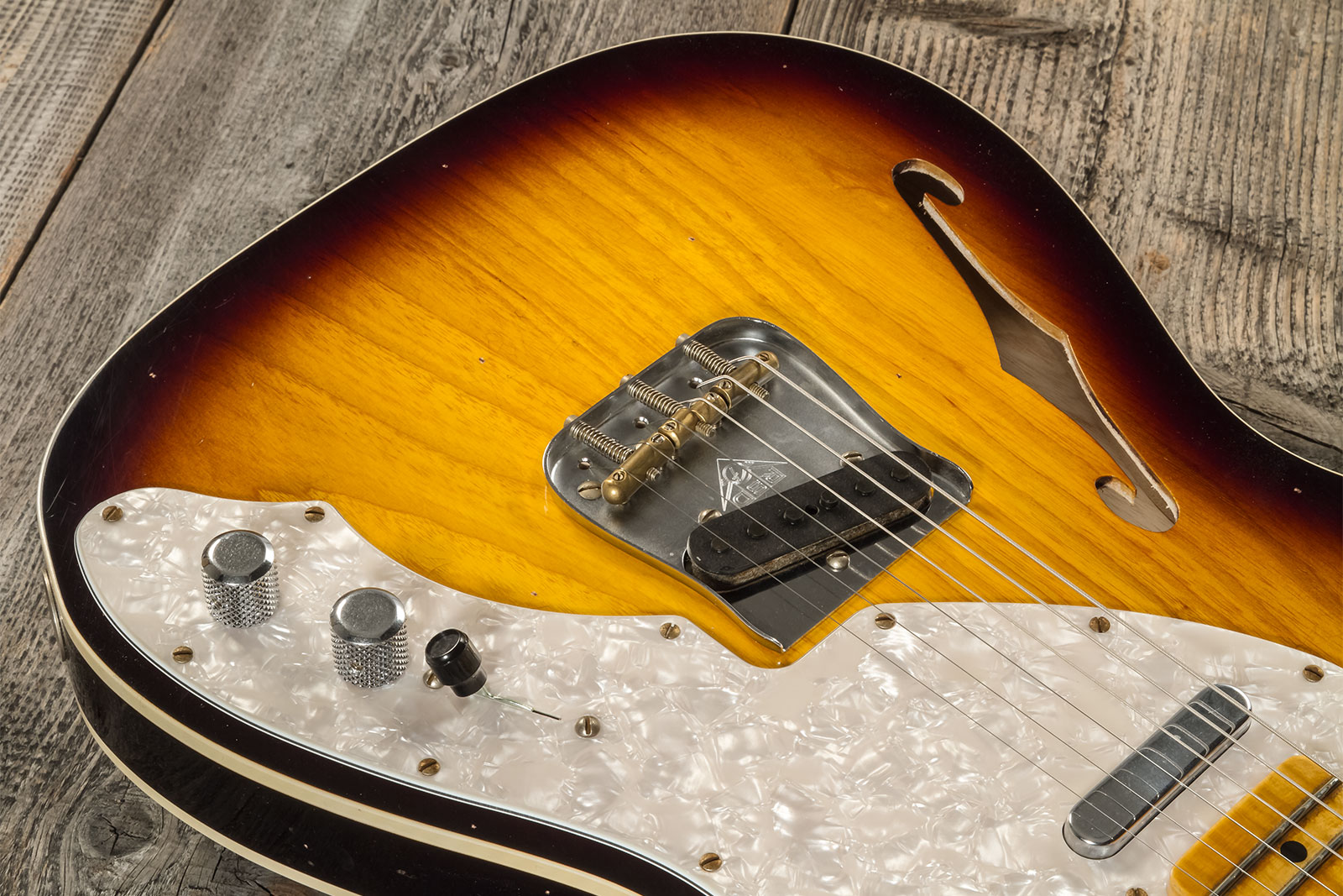 Fender Custom Shop Tele Thinline 50s Mn #cz574212 - Journeyman Relic Aged 2-color Sunburst - Tel shape electric guitar - Variation 4
