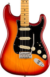 Str shape electric guitar Fender American Ultra Luxe Stratocaster (USA, MN) - Plasma red burst