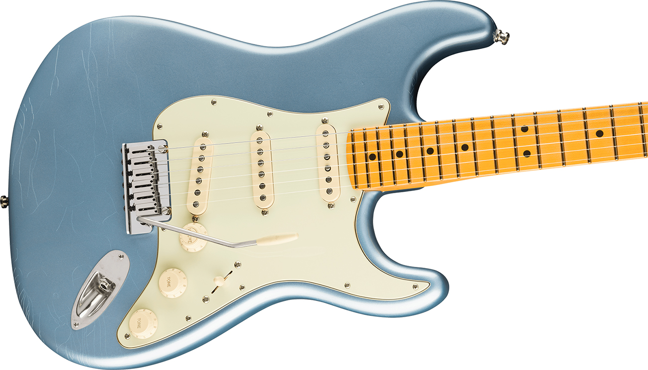 Fender Strat 60s American Ultra Luxe Ltd Usa 3s Trem Mn - Ice Blue Metallic - Str shape electric guitar - Variation 2