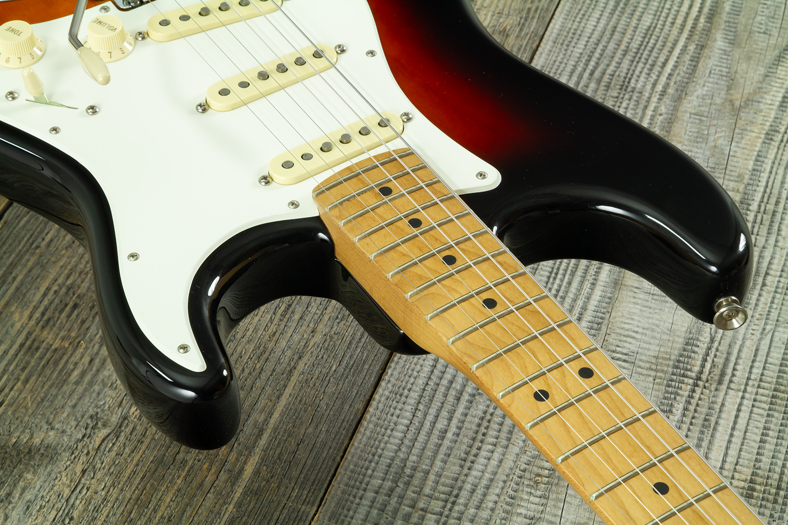 Fender Strat American Pro Ii Ltd 3s Trem Mn #us23077326 - 2-color Sunburst - Str shape electric guitar - Variation 5