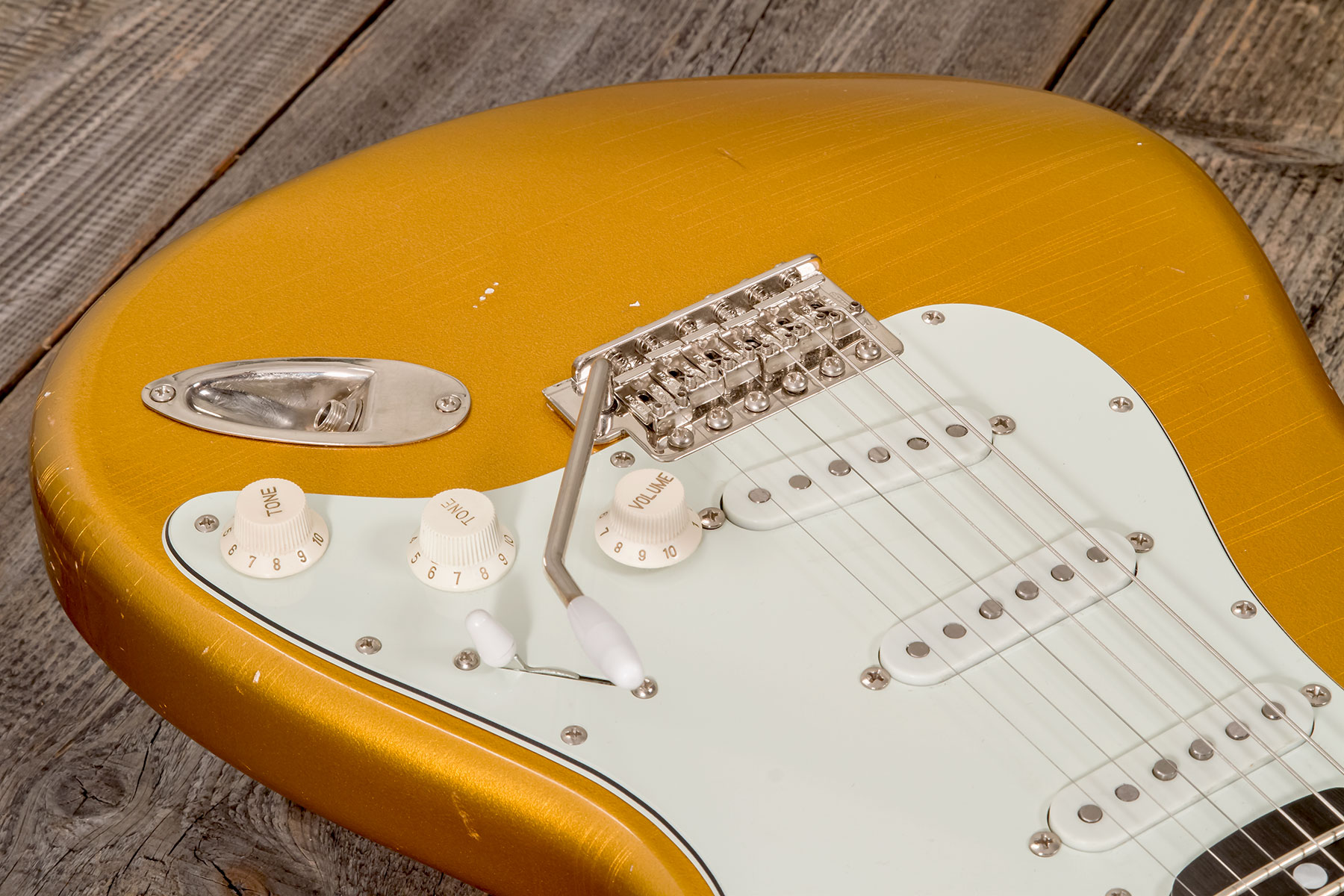 Folreden Guitars Custom Order Strat 3s Trem Rw #090815 - Relic Golden Yellow Sparkle - Str shape electric guitar - Variation 3