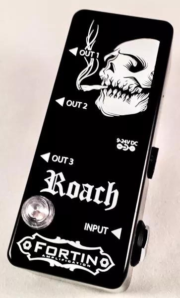 Switch pedal Fortin amps Roach 3-way Splitter