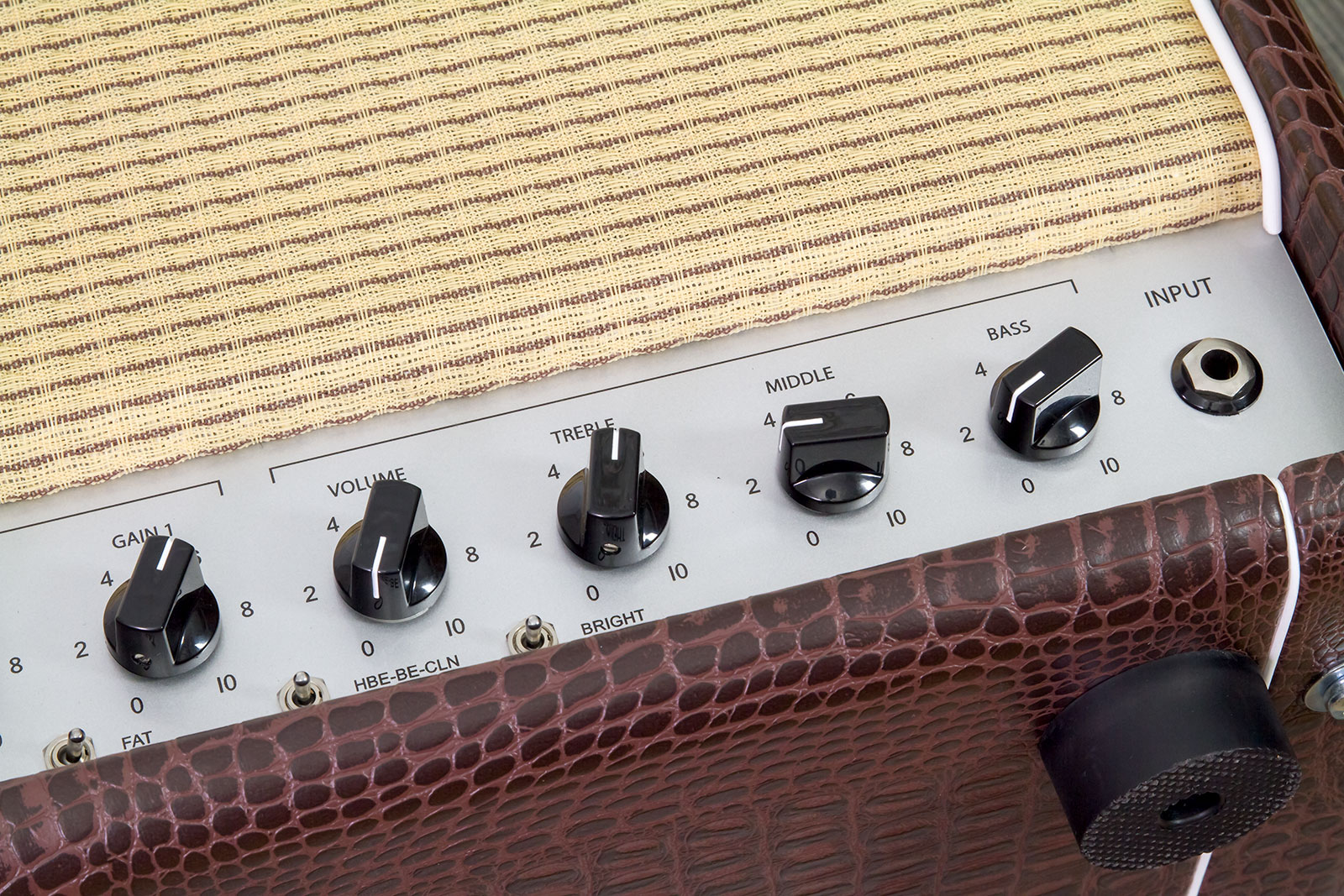 Friedman Amplification Be50 Deluxe Head 25/50w El34 Brown Gator Tolex - Electric guitar amp head - Variation 4