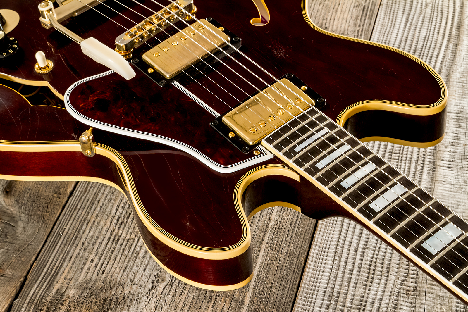 Gibson Custom Shop Bb King Es355 1974 Rumble In The Jungle 2h Trem Eb #bbes33523 - Murphy Lab Light Aged Walnut - Semi-hollow electric guitar - Variat