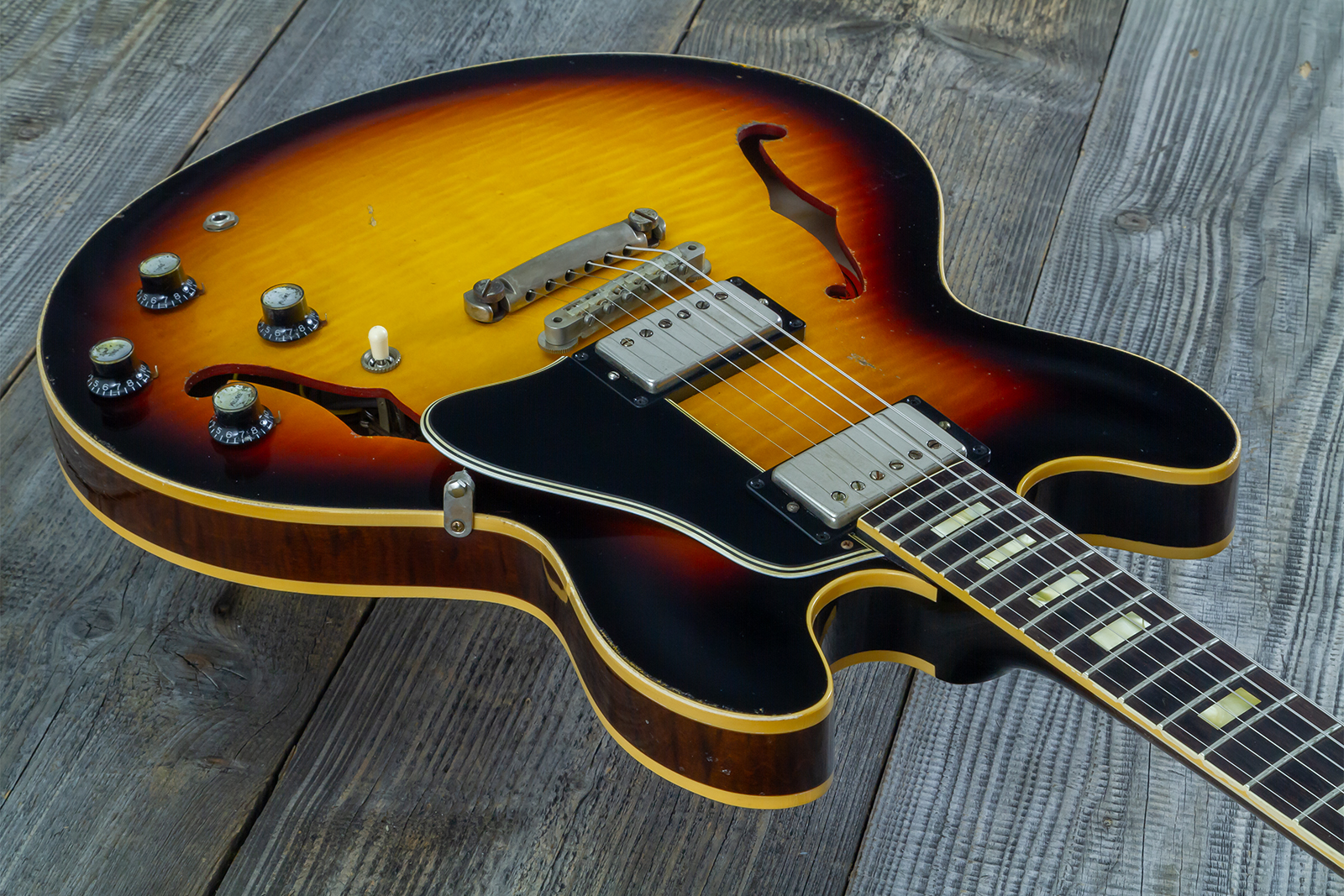Gibson Custom Shop M2m Es335 1964 Reissue 2h Ht Rw #150092 - Murphy Lab Light Aged Vintage Burst - Semi-hollow electric guitar - Variation 2