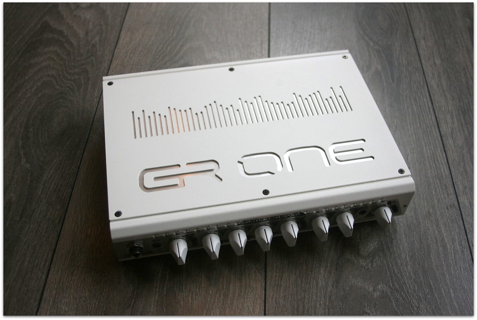 Gr Bass One 800 Head White - Bass amp head - Variation 3